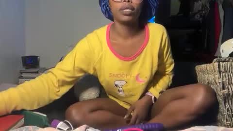 Snapshot of kinkycoupleinteracial chatting on 01/07/26, 10:07 interracialfacial online show from 01/07/26, 10:07