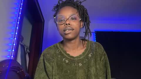 Snapshot of kinkycoupleinteracial chatting on 02/09/26, 06:39 interracialfacial online show from 02/09/26, 06:39