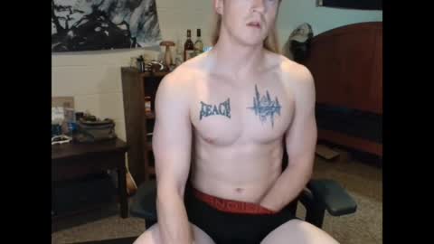 Snapshot of kinkycrusader chatting on 04/14/26, 03:12 Fabio online show from 04/14/26, 03:12