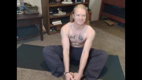 Snapshot of kinkycrusader chatting on 04/14/26, 03:18 Fabio online show from 04/14/26, 03:18