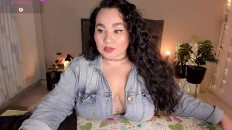 Jenny online show from 06/17/26, 05:21