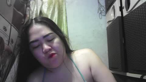Snapshot of kinkyhotcumm chatting on 10/26/25, 04:07 KAREN online show from 10/26/25, 04:07