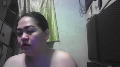 Snapshot of kinkyhotcumm chatting on 11/12/25, 05:13 KAREN online show from 11/12/25, 05:13