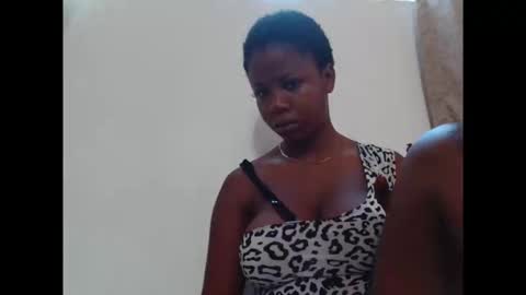 Snapshot of kinkyjuicexx chatting on 12/05/25, 06:55 kinkyjuicexx online show from 12/05/25, 06:55