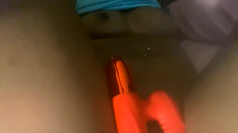 Snapshot of kinkykittee chatting on 01/15/25, 11:40 Bunniii online show from 01/15/25, 11:40