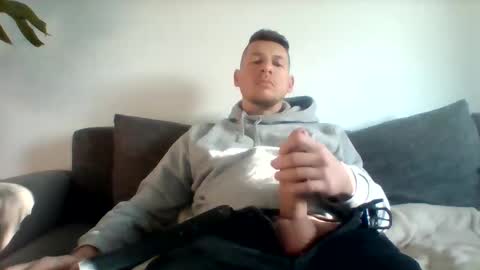 Snapshot of kinkylionboy chatting on 01/18/26, 12:42 kinkylionboy online show from 01/18/26, 12:42
