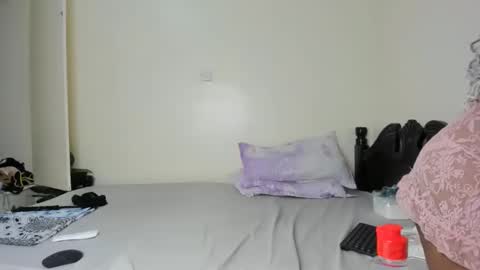 Kinky online show from 01/04/25, 07:02