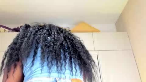 M A R A  online show from 11/21/25, 11:53