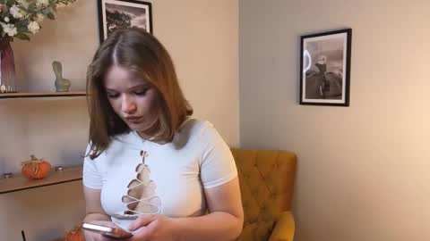 Fiona online show from 12/17/25, 09:59