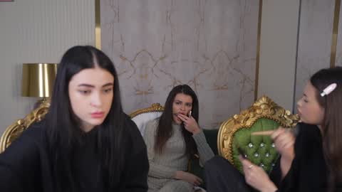 Sweet girls online show from 03/11/25, 08:09