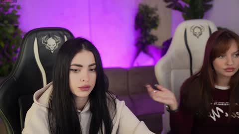 Sweet girls online show from 09/19/25, 10:38