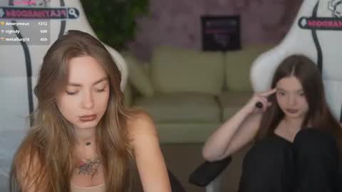 Sweet girls online show from 06/19/26, 07:17