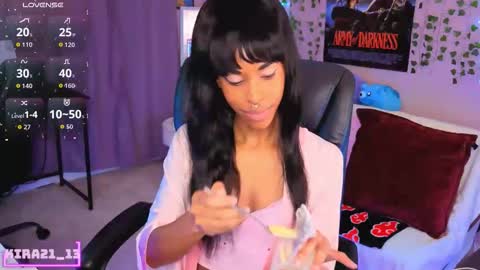 Snapshot of kira21_13 chatting on 03/12/26, 06:25 Kira21 13 online show from 03/12/26, 06:25