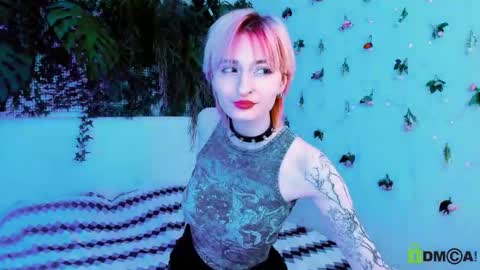 Kira online show from 05/14/26, 08:48