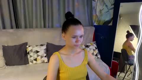 kira_bliss_ online show from 07/25/26, 01:36