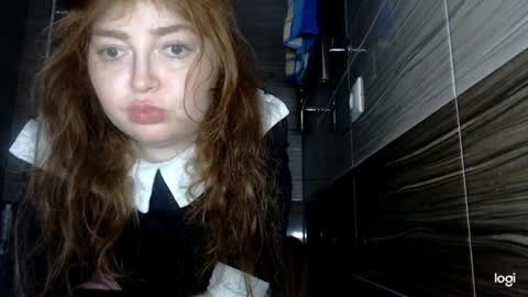Snapshot of kira_foxy_ chatting on 03/31/26, 09:21 Kira online show from 03/31/26, 09:21