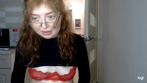 Snapshot of kira_foxy_ chatting on 04/06/26, 12:06 Kira online show from 04/06/26, 12:06