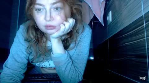 Snapshot of kira_foxy_ chatting on 04/22/26, 09:33 Kira online show from 04/22/26, 09:33