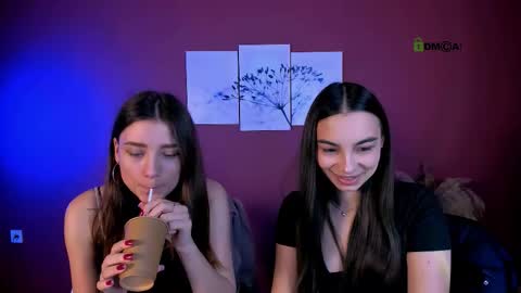 kira_light__ online show from 11/28/25, 07:16