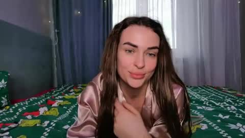 Snapshot of kira_love1 chatting on 04/07/26, 03:45 Kira love1 online show from 04/07/26, 03:45