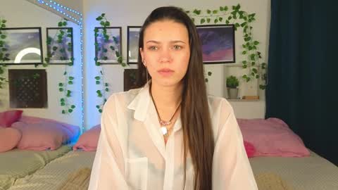 Kira online show from 01/08/25, 07:03