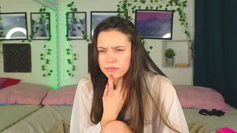 Kira online show from 01/21/25, 11:34