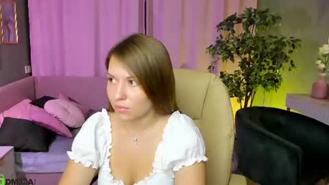 Snapshot of kira_miragee chatting on 07/09/26, 01:20 Kira online show from 07/09/26, 01:20