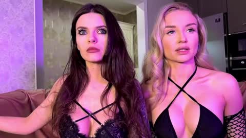 Kira and friends online show from 12/07/24, 06:26