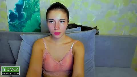 Kira  online show from 11/21/25, 07:34