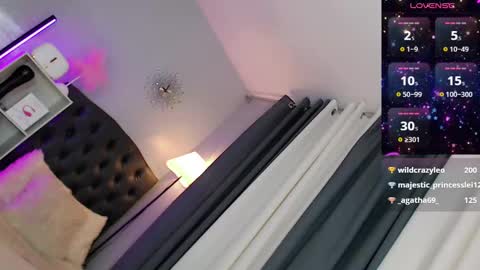 Snapshot of kira_willer chatting on 12/12/24, 06:14 KIRA online show from 12/12/24, 06:14