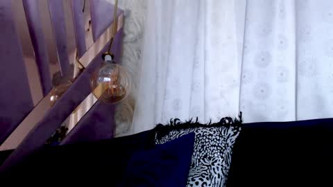 kiraawild online show from 11/14/25, 06:06