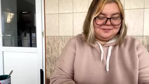 Snapshot of kiracobb chatting on 12/26/24, 07:56 Just Kira online show from 12/26/24, 07:56