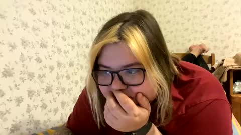 Snapshot of kiracobb chatting on 12/27/24, 06:31 Just Kira online show from 12/27/24, 06:31