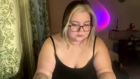 Snapshot of kiracobb chatting on 01/25/25, 01:30 Just Kira online show from 01/25/25, 01:30