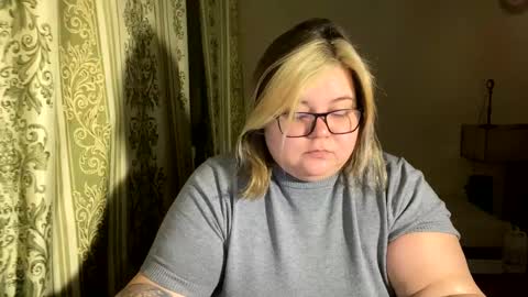 Snapshot of kiracobb chatting on 02/22/25, 08:42 Just Kira online show from 02/22/25, 08:42