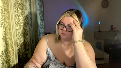 Snapshot of kiracobb chatting on 02/27/25, 02:32 Just Kira online show from 02/27/25, 02:32