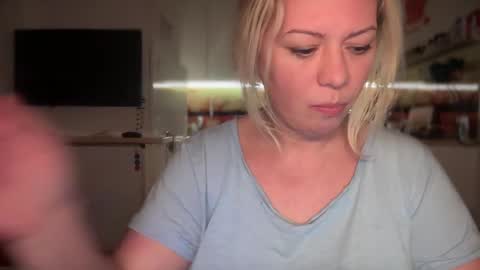 KiraDivine online show from 02/28/25, 07:56