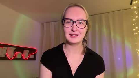 Snapshot of kirafatex chatting on 09/12/25, 06:08 KiraFatex online show from 09/12/25, 06:08