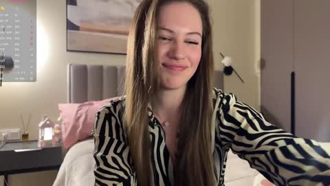 Kira online show from 12/12/24, 12:55