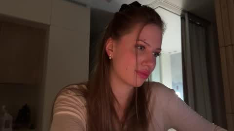 Snapshot of kiramystery chatting on 01/13/26, 05:07 Kira online show from 01/13/26, 05:07