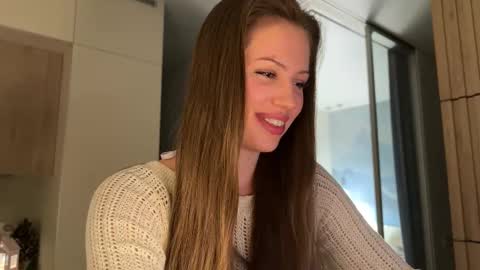 Snapshot of kiramystery chatting on 02/27/26, 05:13 Kira online show from 02/27/26, 05:13