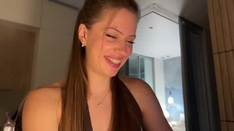 Snapshot of kiramystery chatting on 03/12/26, 03:07 Kira online show from 03/12/26, 03:07