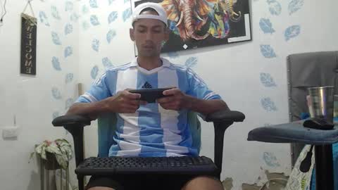 kiran_01 online show from 12/16/25, 12:48