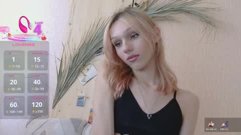 Kira online show from 04/01/26, 02:14