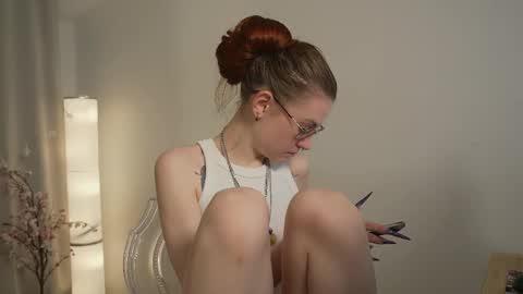 Snapshot of kiraninetails chatting on 09/20/25, 10:38 ARI online show from 09/20/25, 10:38