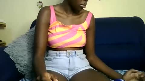 Snapshot of kiranoir1 chatting on 01/22/25, 01:10 Kira online show from 01/22/25, 01:10