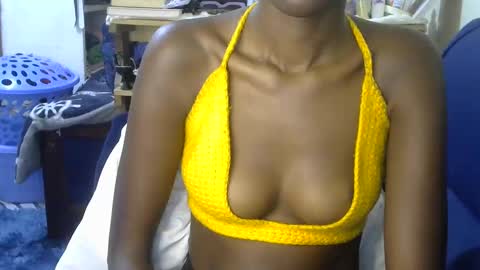 Snapshot of kiranoir1 chatting on 11/13/25, 08:08 Kira online show from 11/13/25, 08:08