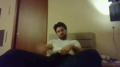 Snapshot of kiri0101 chatting on 11/25/25, 02:11 kiri0101 online show from 11/25/25, 02:11