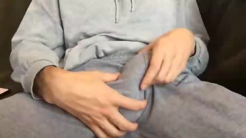 Snapshot of kirko_10 chatting on 10/02/25, 03:52 kirko_10 online show from 10/02/25, 03:52