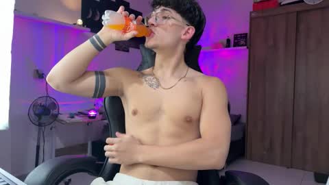 Snapshot of kisan_smith chatting on 03/06/26, 02:41 Kisan online show from 03/06/26, 02:41